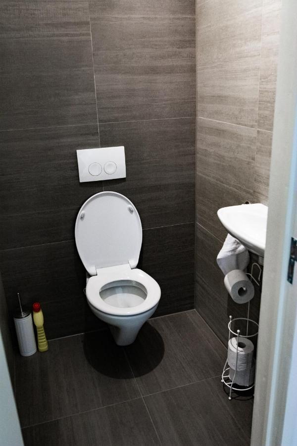 B&B De Kreek Graauw Екстер'єр фото